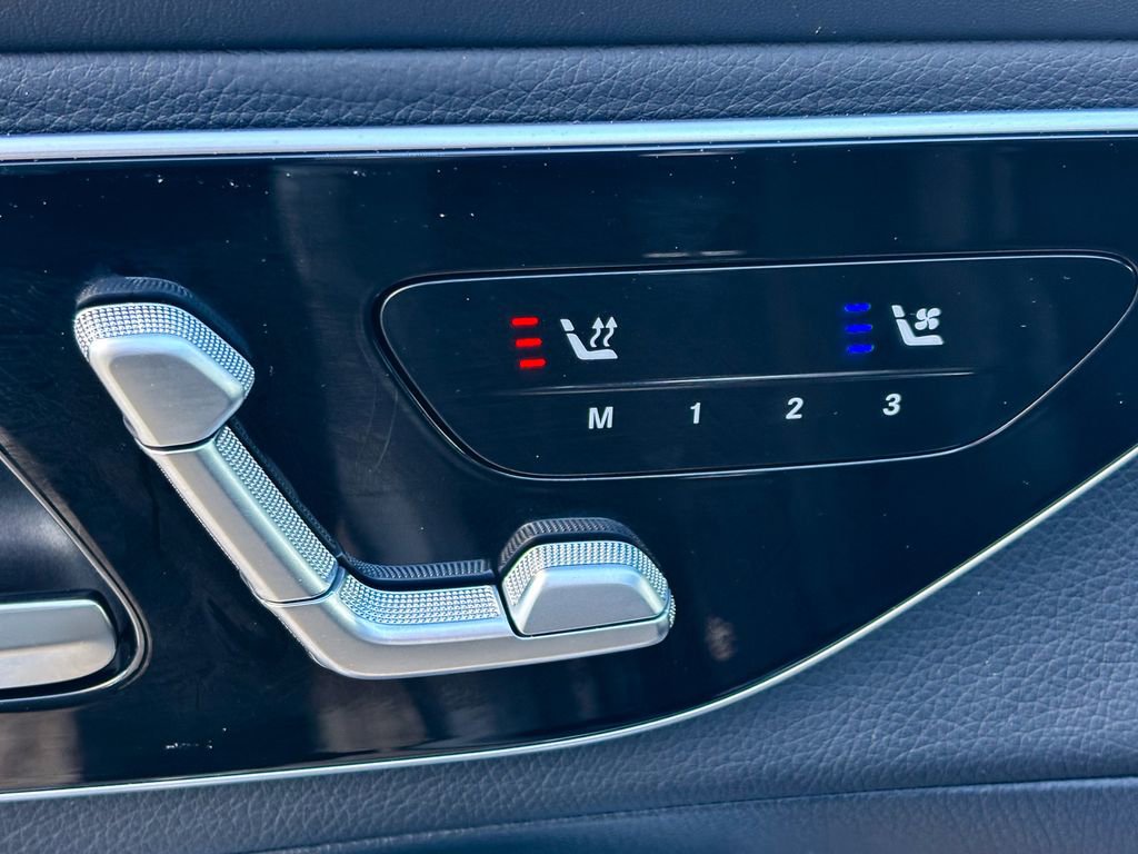 Used 2024 Mercedes-Benz GLC 300 4MATIC image 18