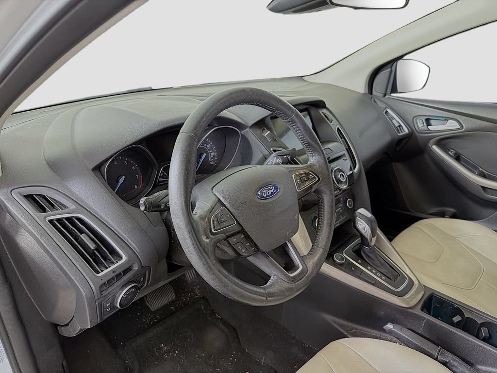 Used 2017 Ford Focus Titanium w/ Titanium Technology Package FWD image 10