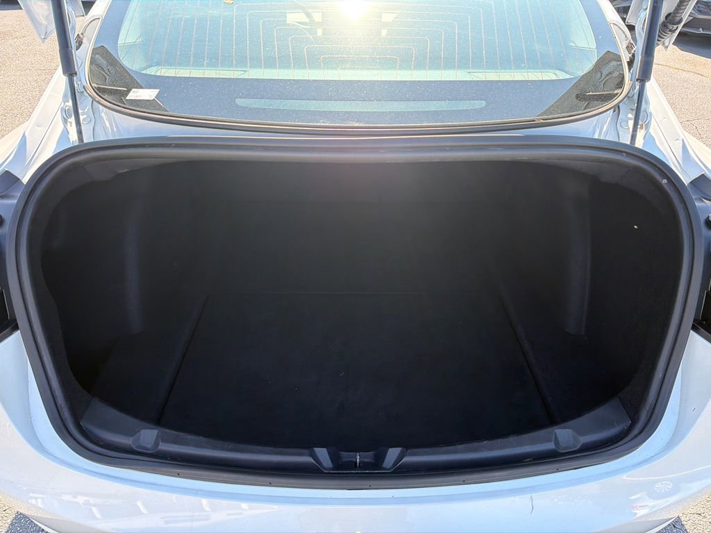 Used 2020 Tesla Model 3 Standard Range Plus RWD image 18
