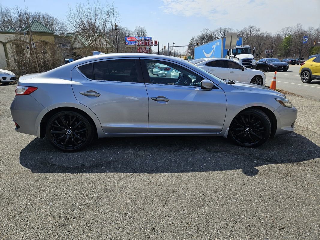 Used 2017 Acura ILX w/ Technology Plus Package FWD image 6