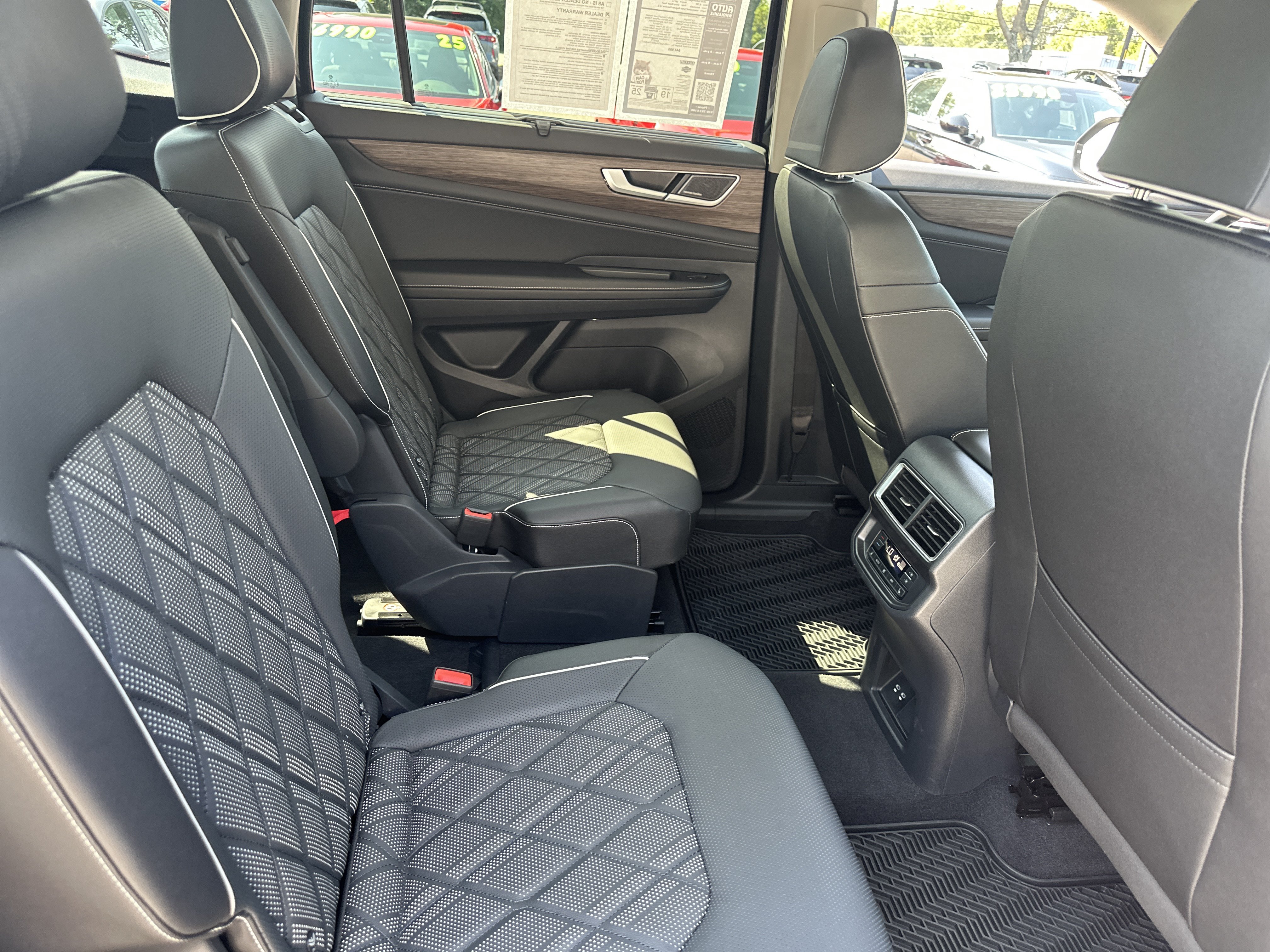 Used 2026 Volkswagen Atlas SEL Premium R-Line AWD/4WD image 14