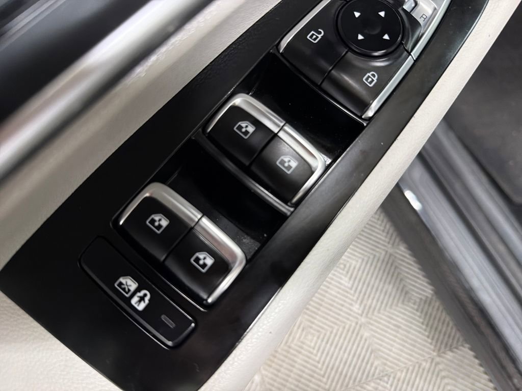 Used 2021 Kia Telluride S image 16