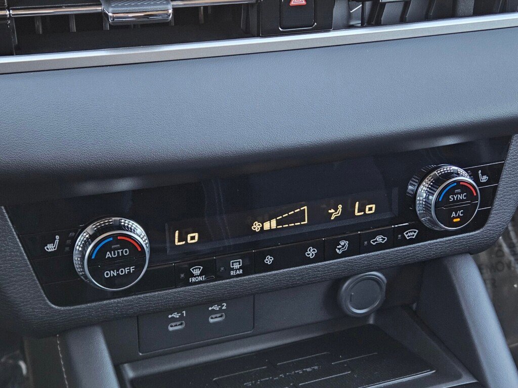 New 2025 Mitsubishi Outlander ES image 22