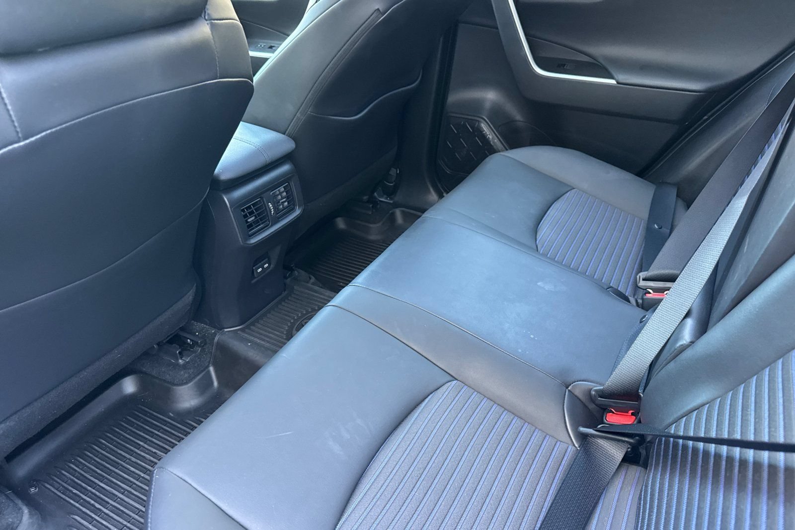 Certified 2022 Toyota RAV4 XSE AWD/4WD image 15