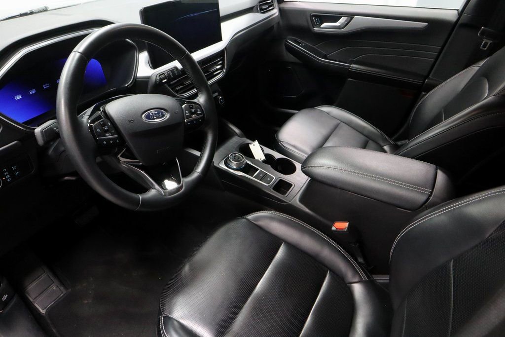Certified 2024 Ford Escape Platinum image 25