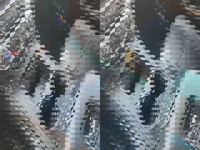 Used 2016 Chevrolet Suburban LT w/ Luxury Package AWD/4WD image 16