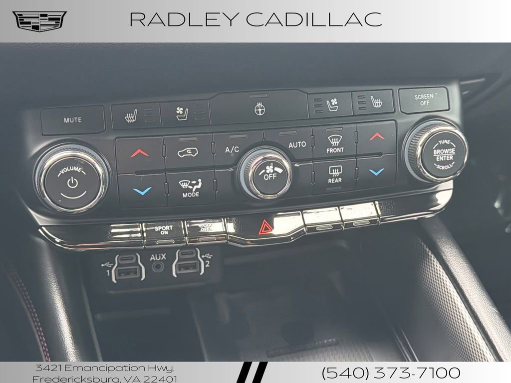 Used 2022 Dodge Durango R/T w/ Blacktop Package AWD/4WD image 9