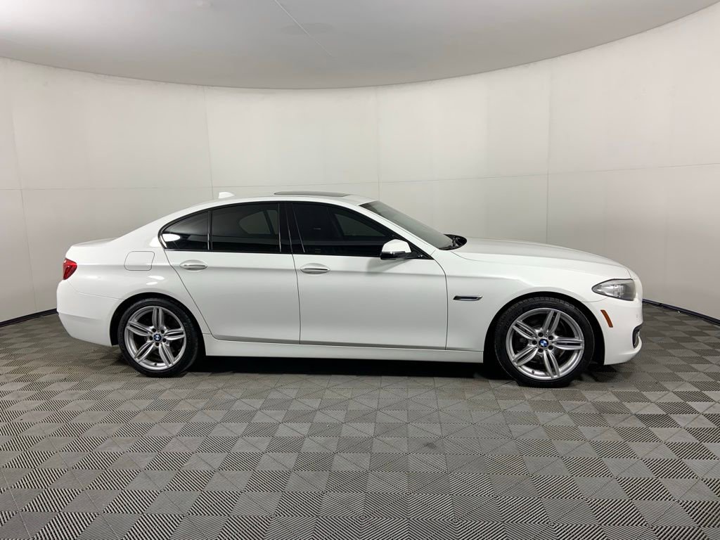 Used 2016 BMW 528i Sedan image 2