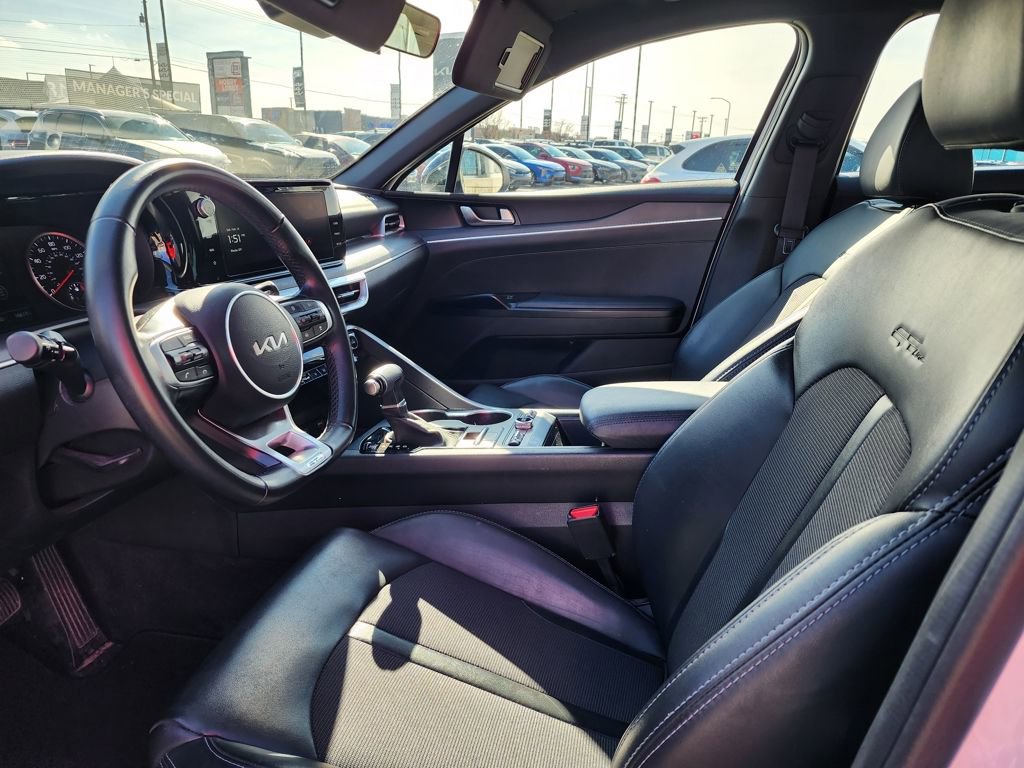 Used 2024 Kia K5 GT-Line w/ GT-Line Premium Package image 9