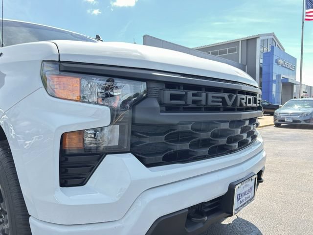 Used 2022 Chevrolet Silverado 1500 Custom w/ Rally Edition AWD/4WD image 4