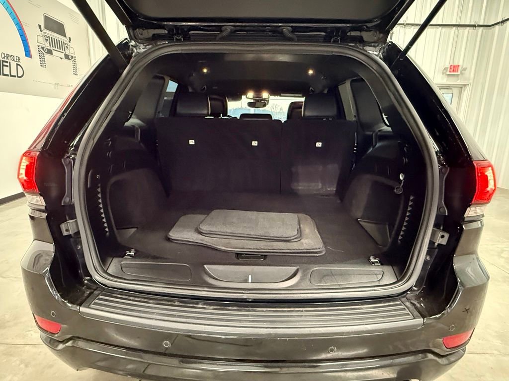 Used 2021 Jeep Grand Cherokee Laredo X image 14