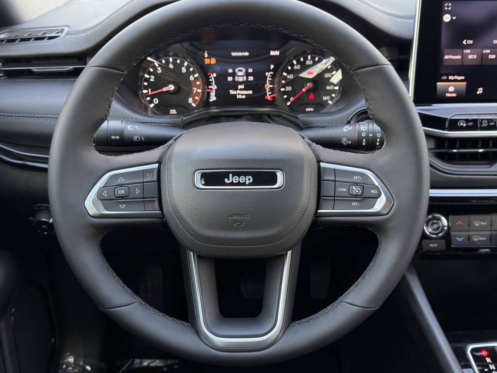 New 2026 Jeep Compass Latitude image 12
