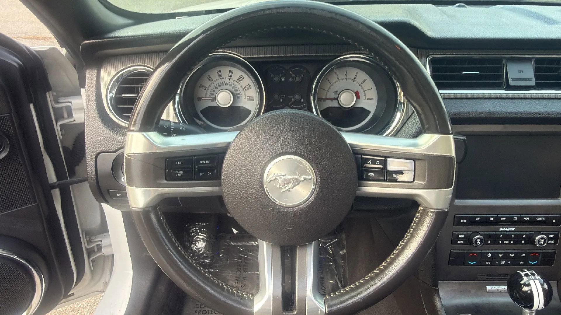 Used 2010 Ford Mustang GT Premium image 20