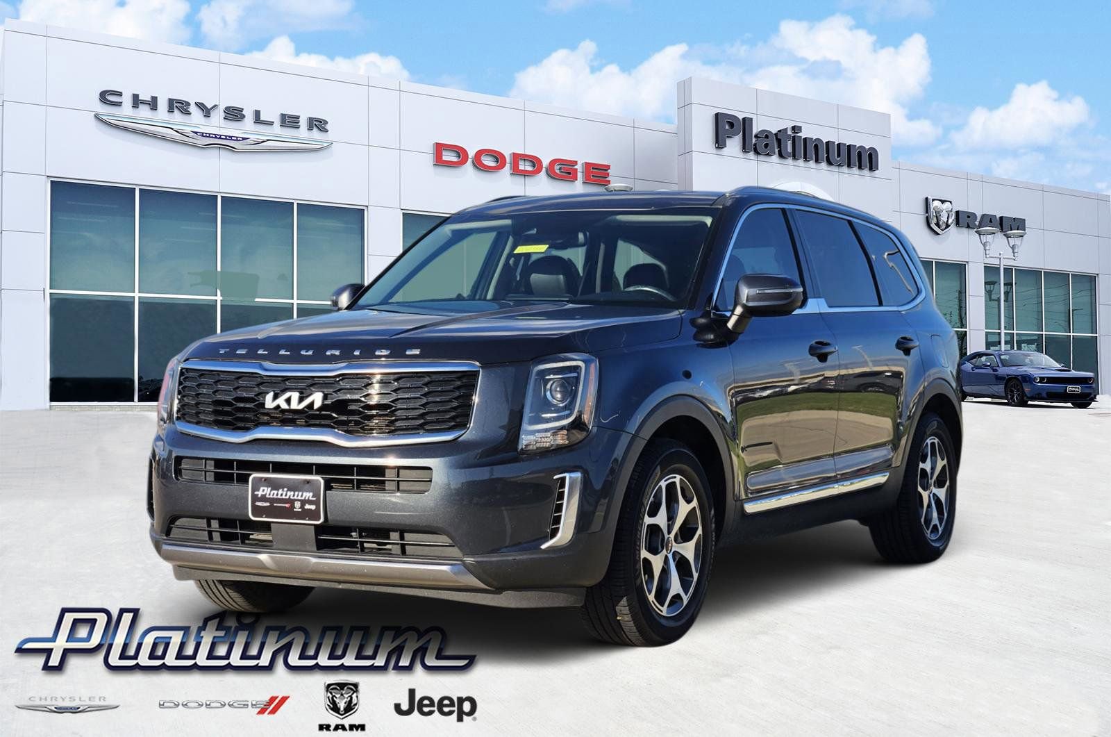 Used 2022 Kia Telluride EX AWD/4WD image 2