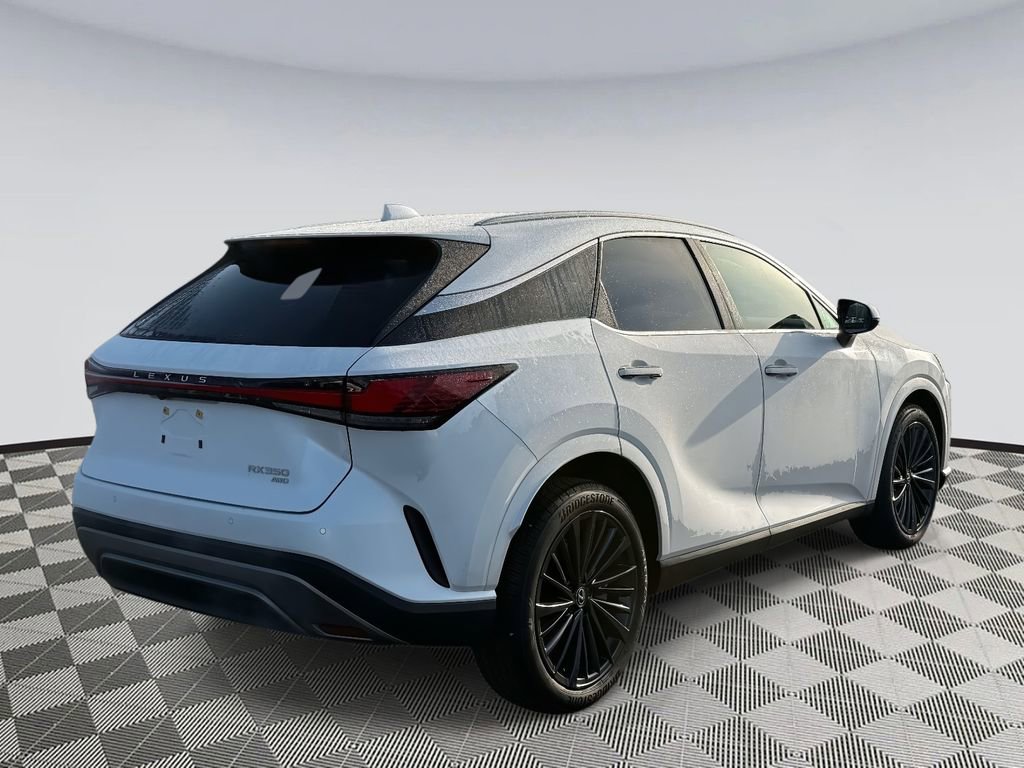 Used 2024 Lexus RX 350 Premium image 2