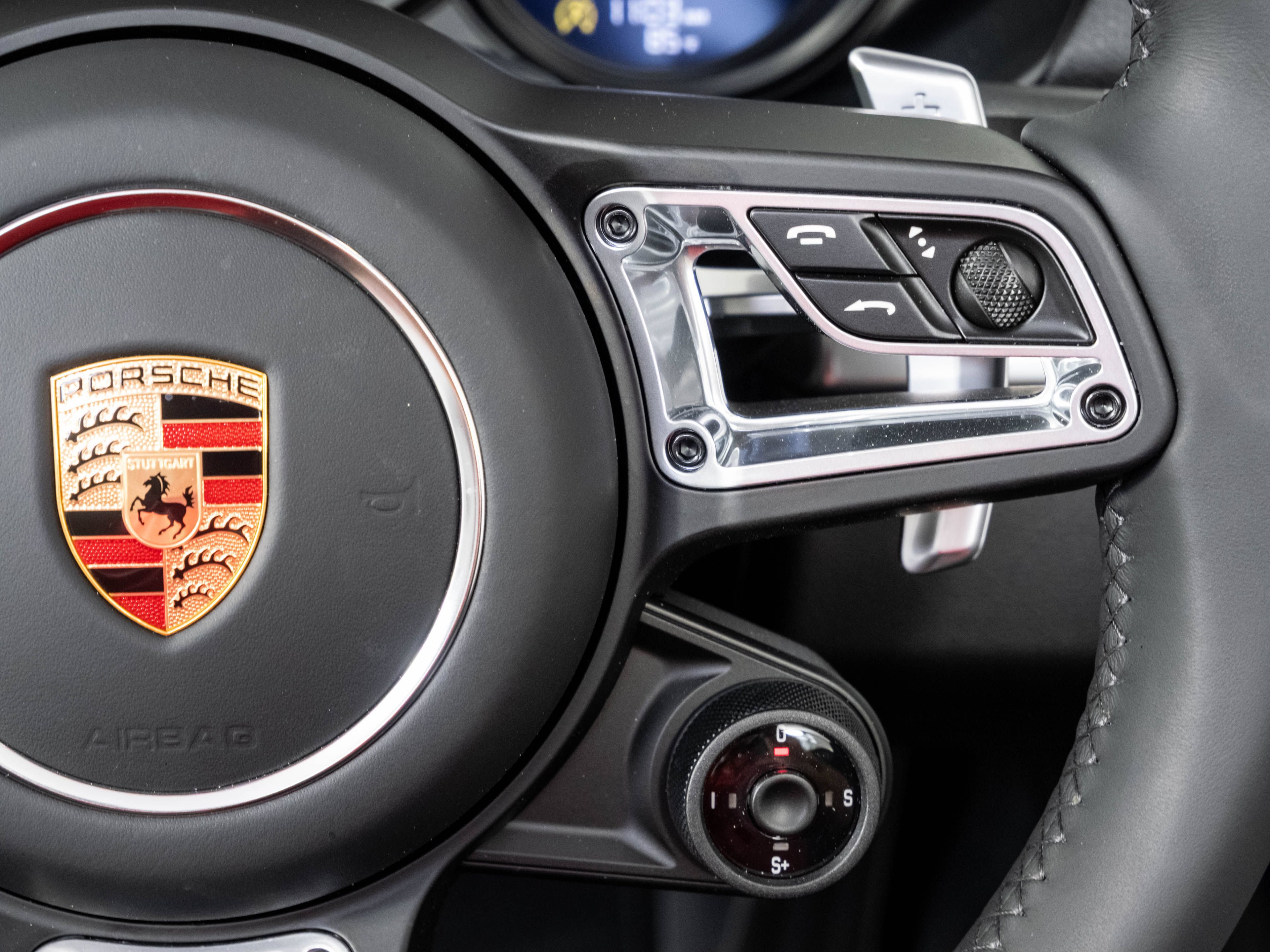 Certified 2025 Porsche 718 Boxster GTS RWD image 11