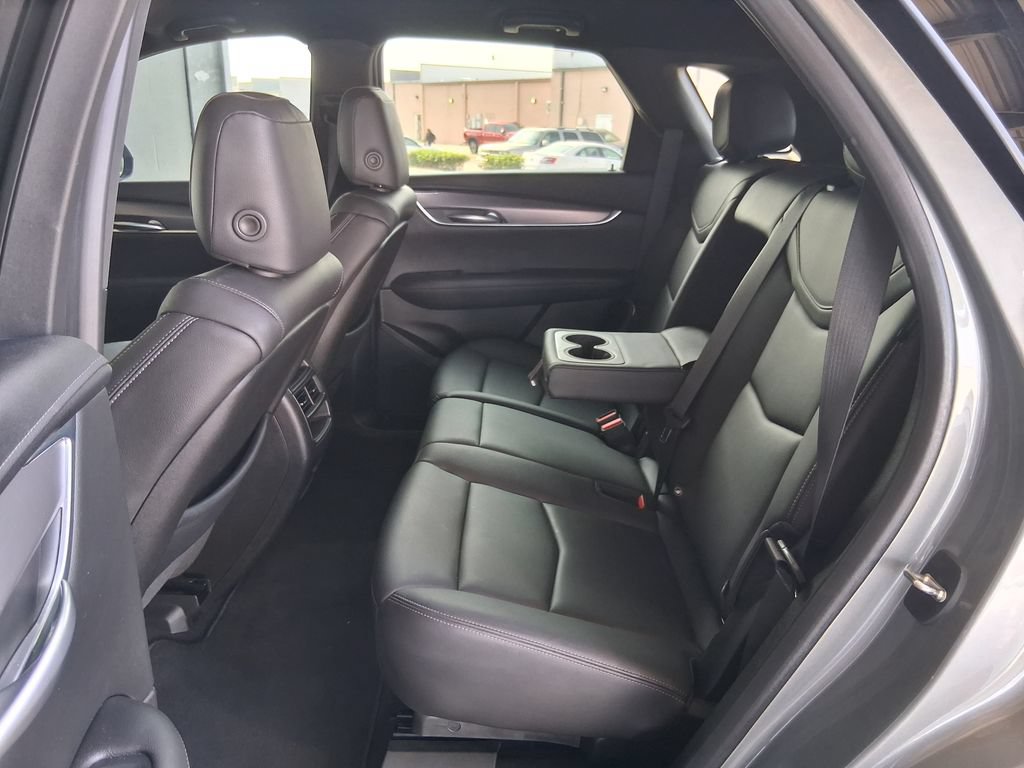 Used 2023 Cadillac XT5 Luxury FWD image 19