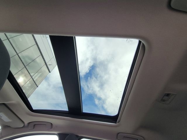 New 2026 Nissan Kicks SV w/ SV Premium Package image 9