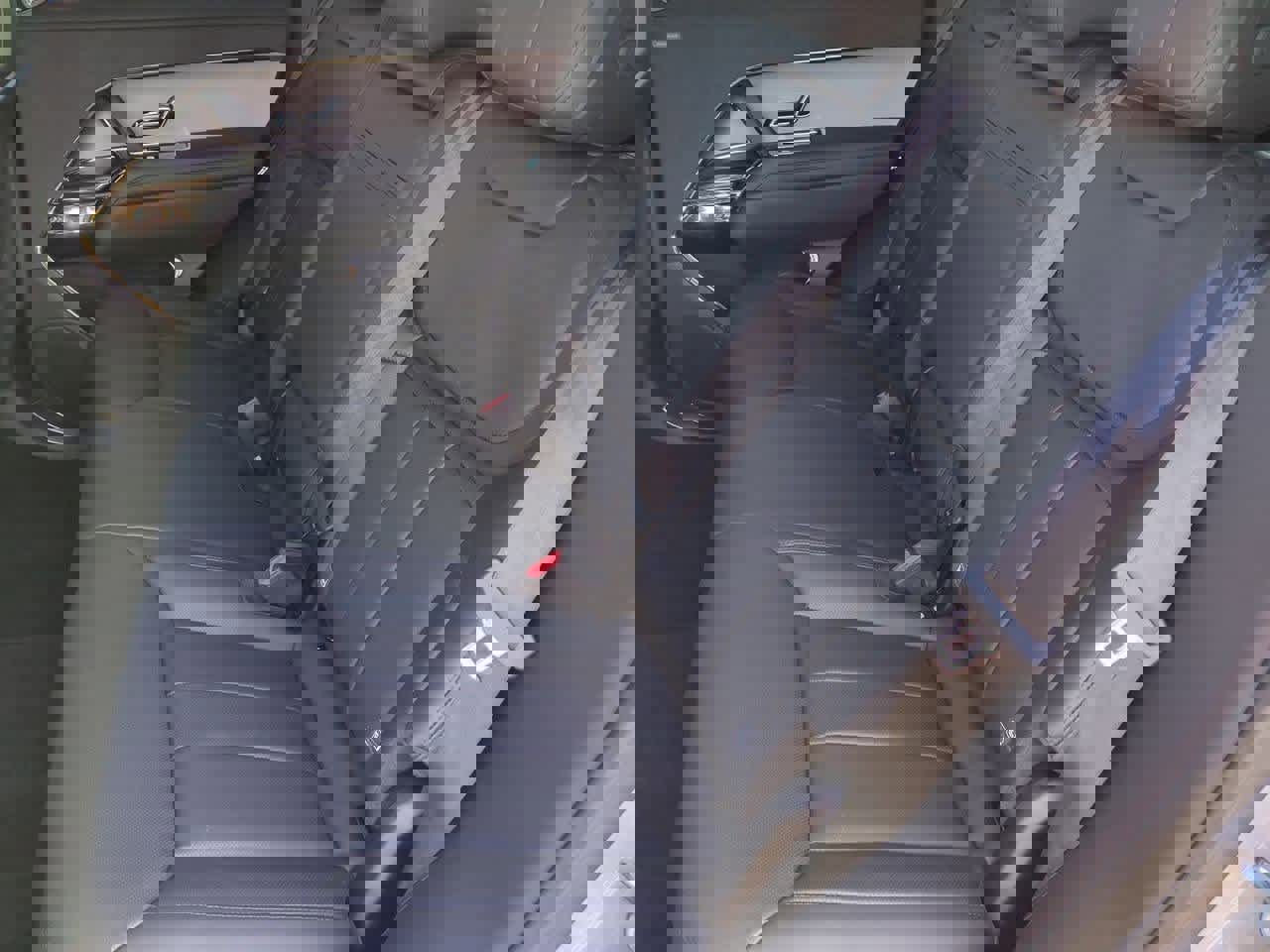 New 2025 Land Rover Range Rover Sport Dynamic SE image 19