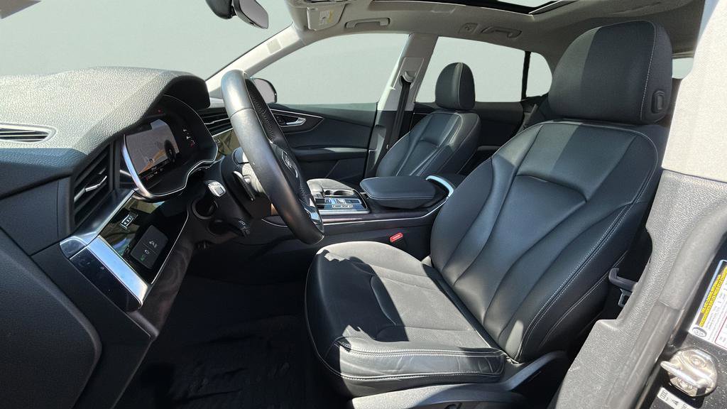 Used 2019 Audi Q8 Premium Plus w/ Premium Plus image 12
