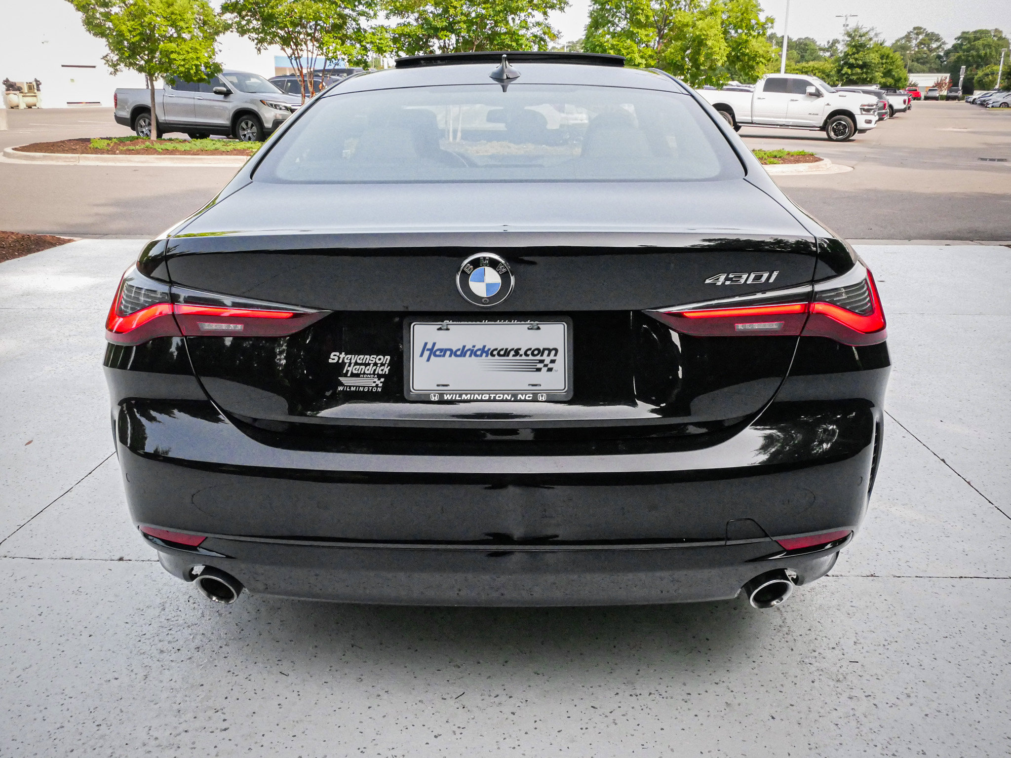 Used 2022 BMW 430i Coupe w/ Convenience Package RWD image 9