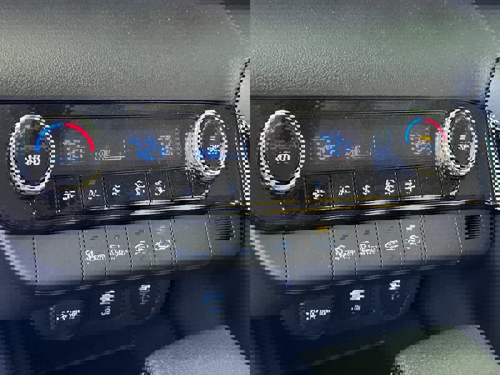 New 2025 Hyundai Elantra Blue image 20