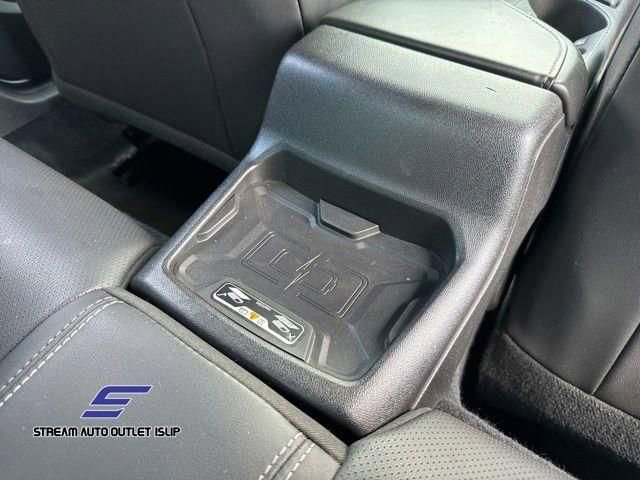 Used 2018 Chevrolet Camaro SS RWD image 16
