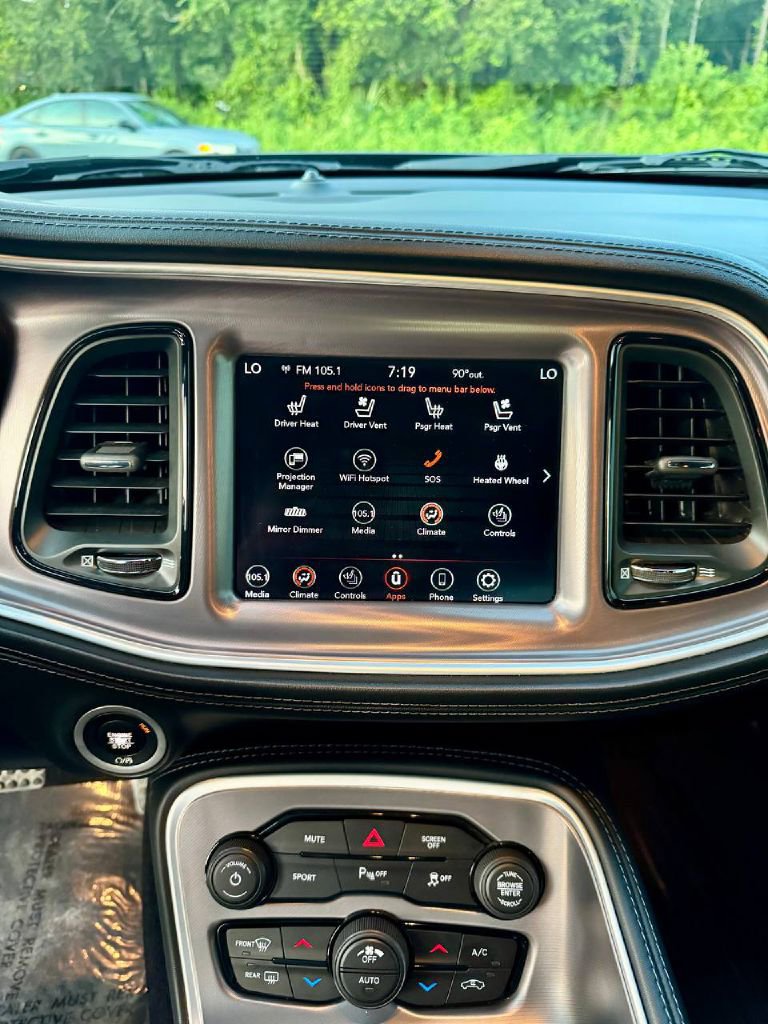 Used 2020 Dodge Challenger SXT w/ Plus Package image 15