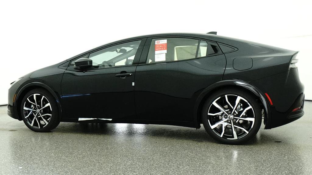 New 2026 Toyota Prius Plug-In Hybrid FWD image 23