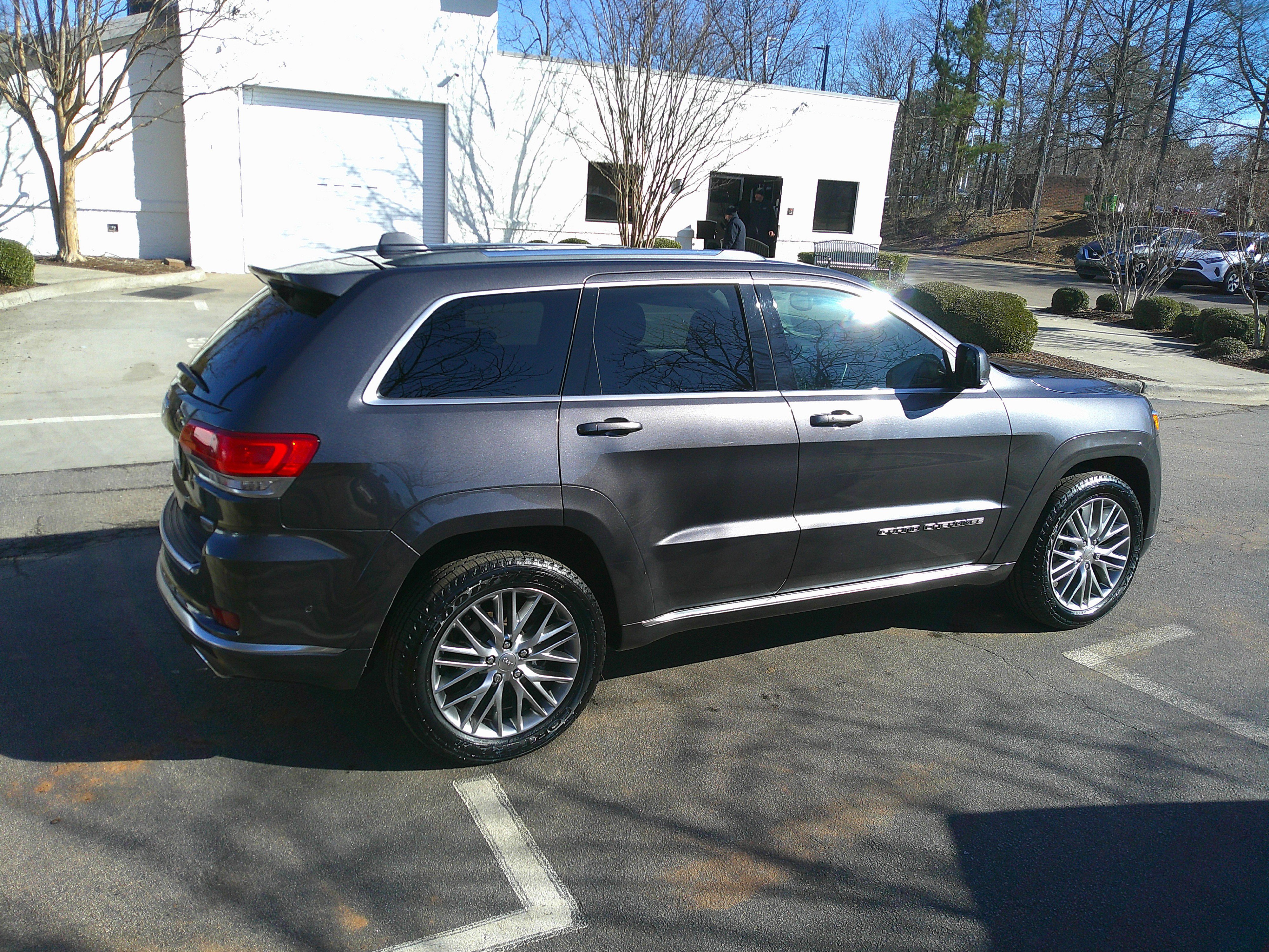 Used 2017 Jeep Grand Cherokee Summit w/ Platinum Series Group image 13