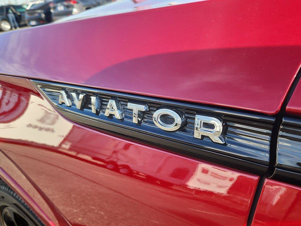 Used 2025 Lincoln Aviator Reserve w/ Equipment Group 201A AWD/4WD image 18