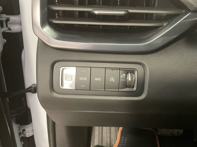 New 2026 GMC Acadia AT4 w/ Luxury Package image 19