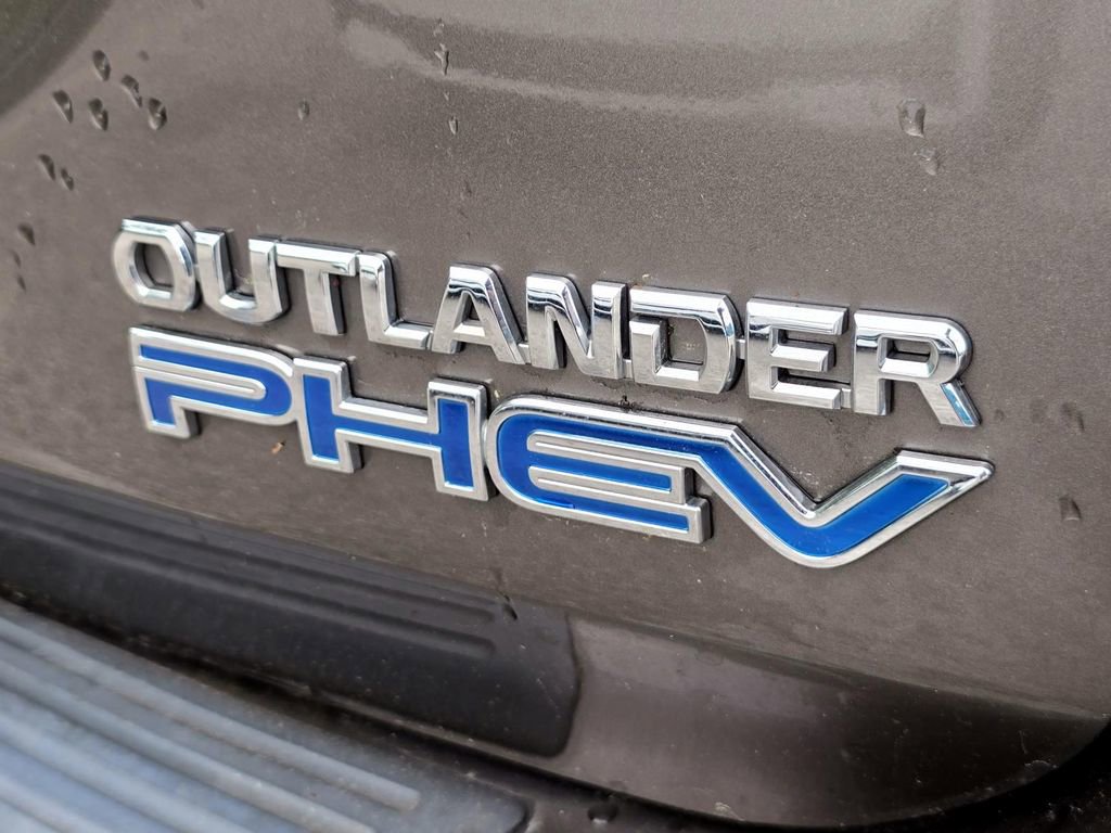 Used 2018 Mitsubishi Outlander SEL image 7