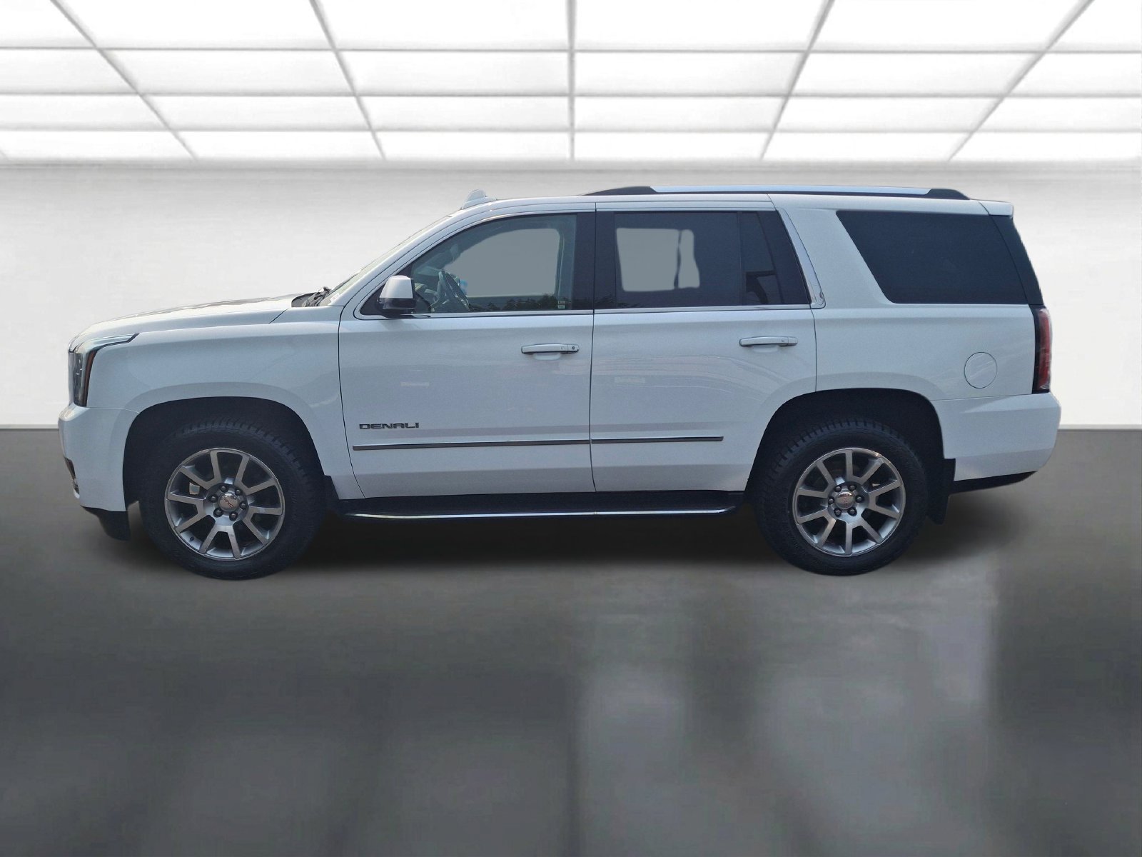 Used 2019 GMC Yukon Denali AWD/4WD image 4