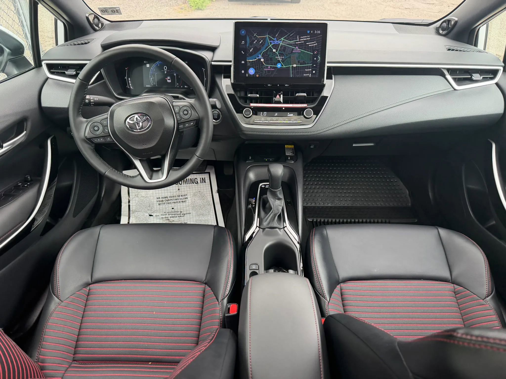 Used 2025 Toyota Corolla XSE FWD image 29