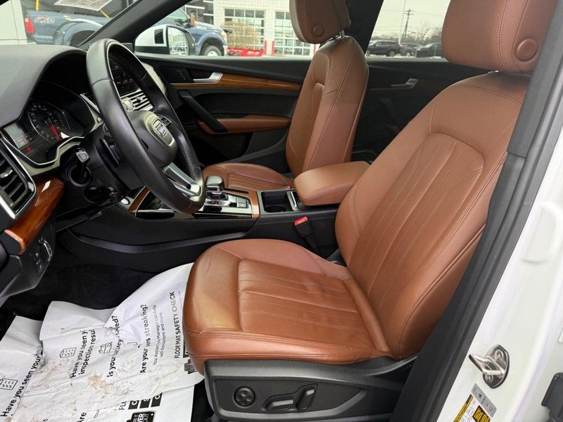 Used 2021 Audi Q5 2.0T Premium w/ Convenience Package image 16