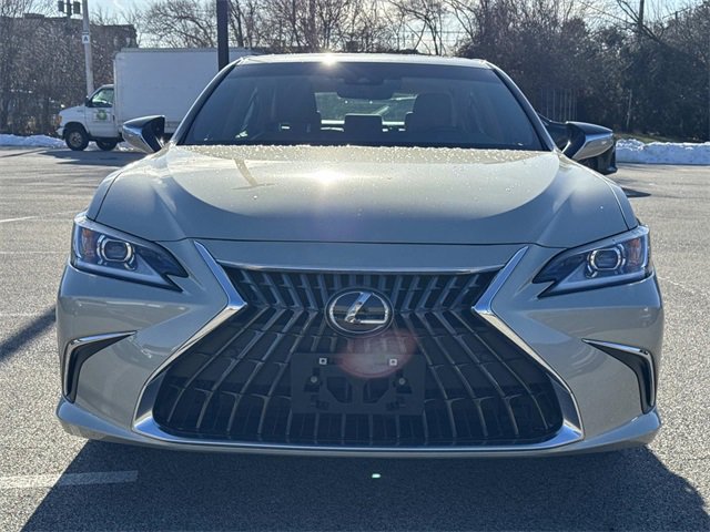 Certified 2025 Lexus ES 300h F Sport image 2