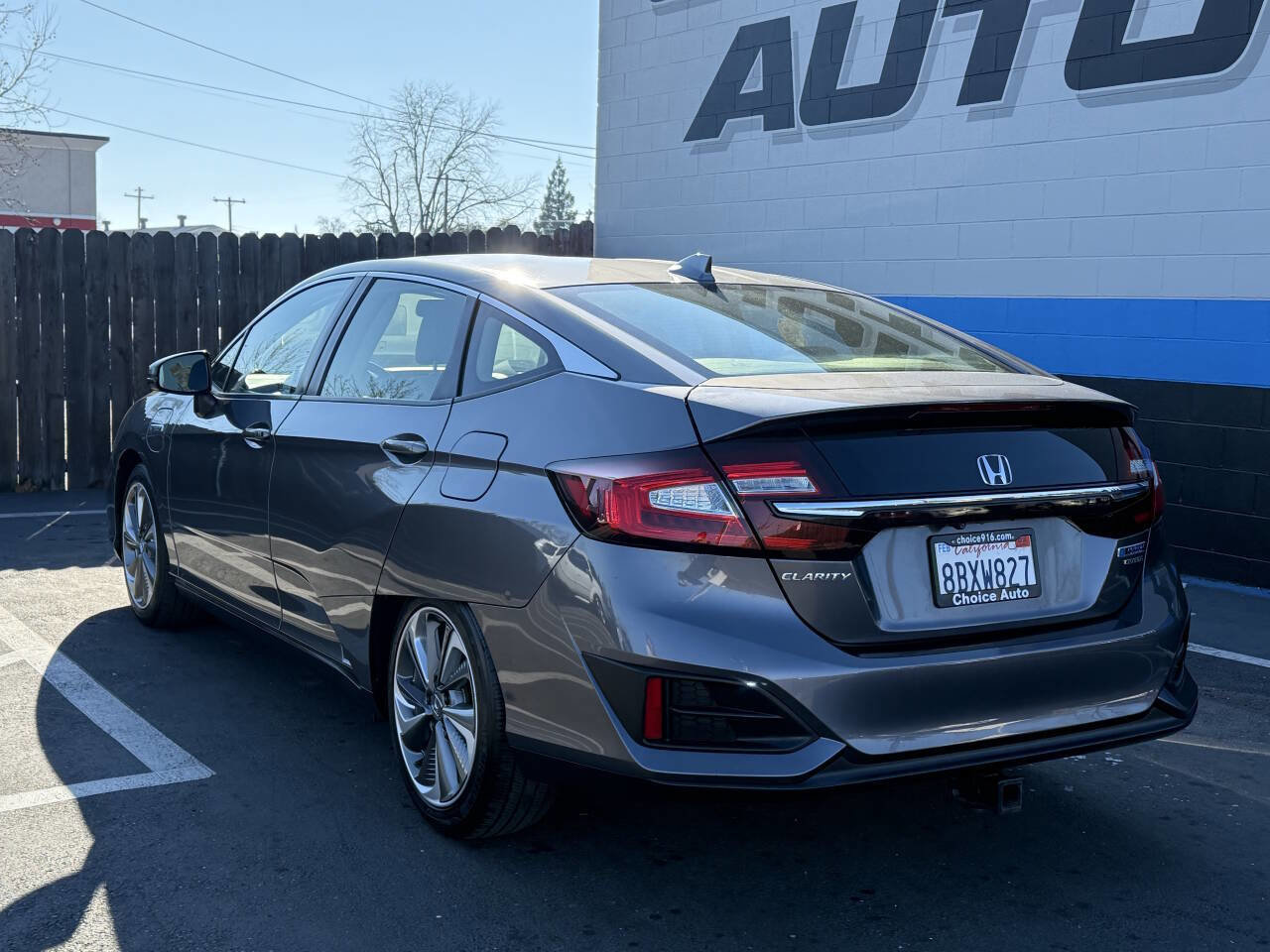 Used 2018 Honda Clarity Touring image 4