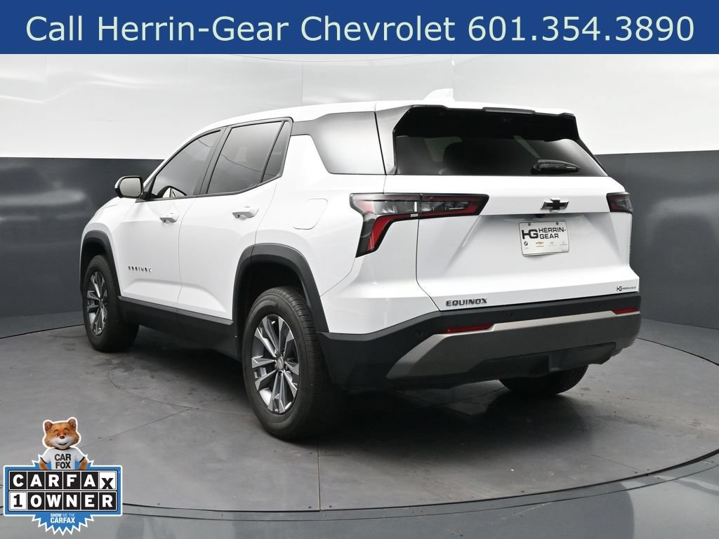 Used 2025 Chevrolet Equinox LT w/ Safety and Technology Package FWD image 5