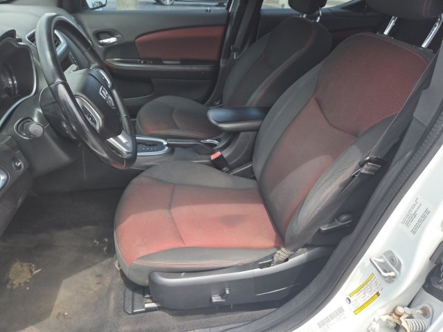 Used 2011 Dodge Avenger Heat FWD image 14