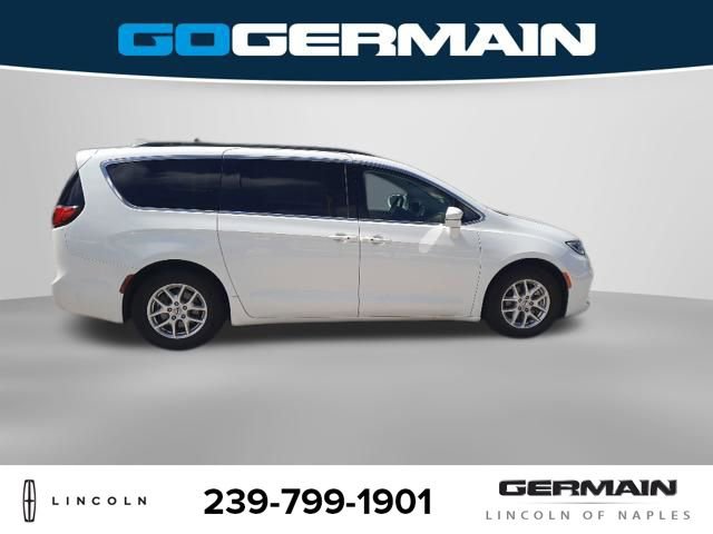 Used 2022 Chrysler Pacifica Touring-L FWD image 7