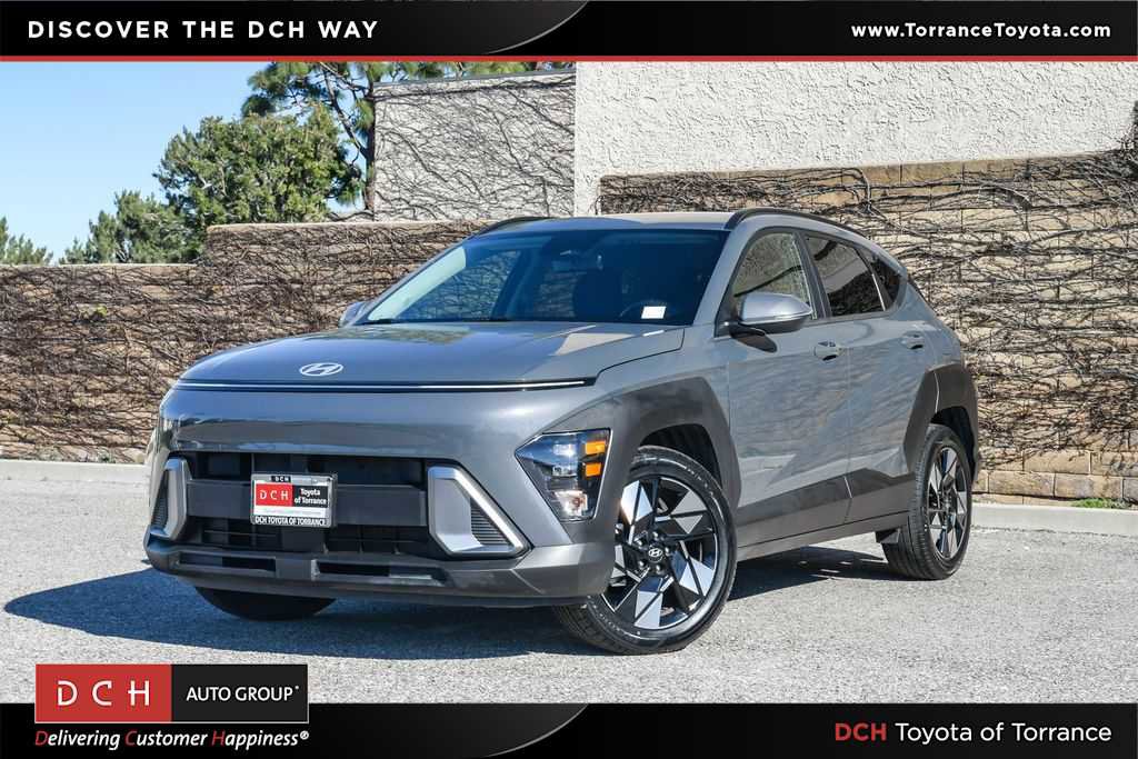 Used 2024 Hyundai Kona SEL FWD image 1