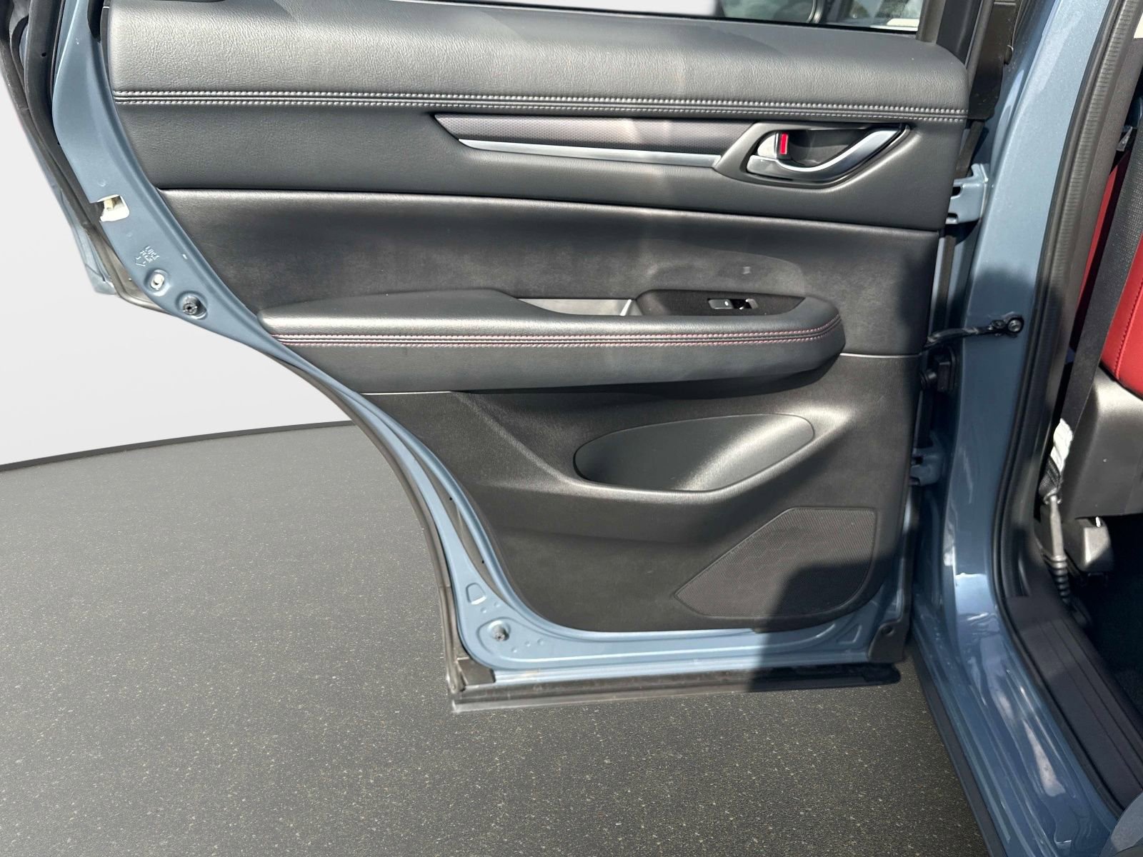 Used 2023 MAZDA CX-5 Carbon Edition image 12