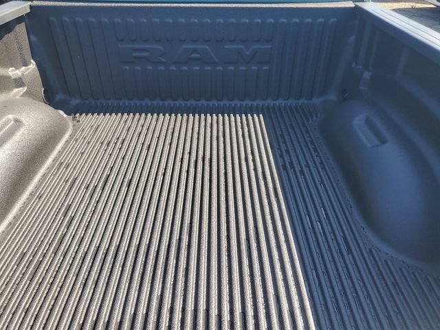 New 2026 RAM 1500 4x4 Crew Cab image 8