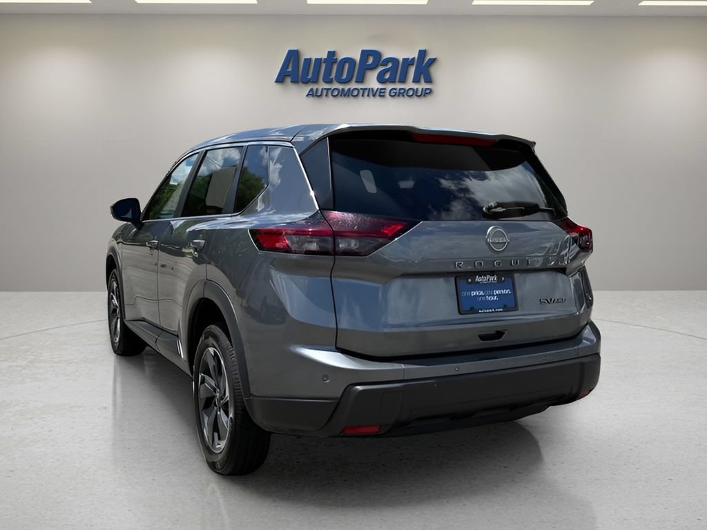 Used 2024 Nissan Rogue SV AWD/4WD image 6