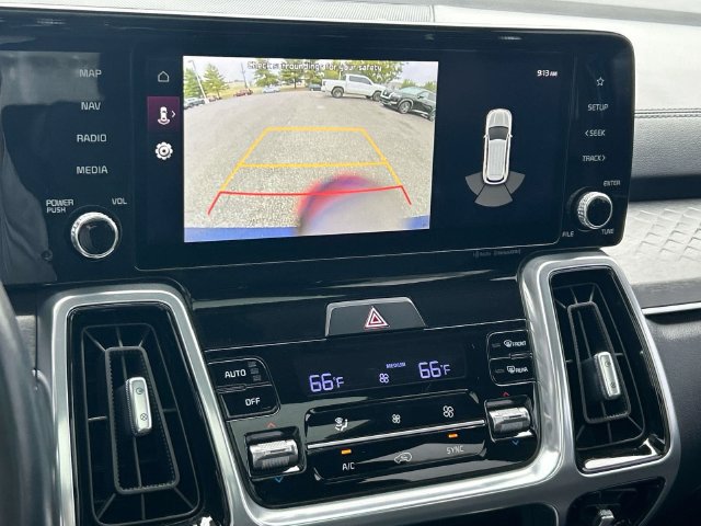 Used 2023 Kia Sorento SX AWD/4WD image 35