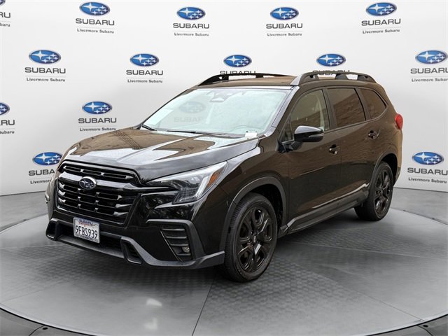 Used 2023 Subaru Ascent Onyx Edition image 8