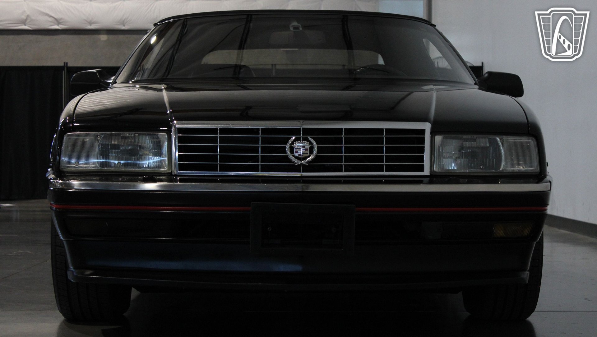 Used 1993 Cadillac Allante FWD image 30
