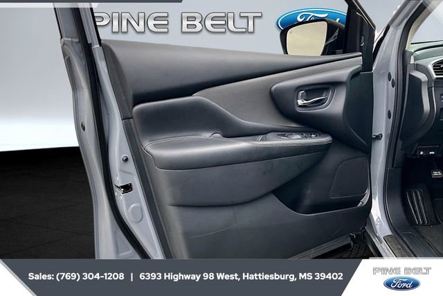 Used 2024 Nissan Murano SV w/ SV Midnight Edition Package image 17