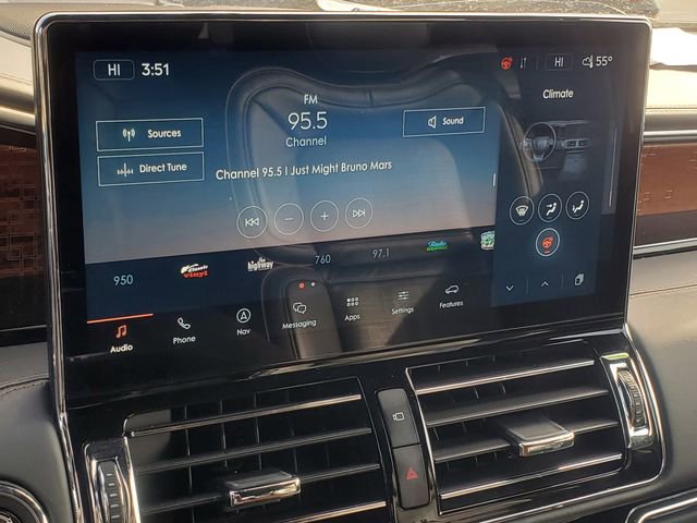 Used 2024 Lincoln Navigator Black Label image 19